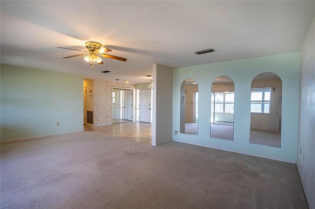 202 LAKE HOWARD DRIVE NW, Winter Haven, FL 33880