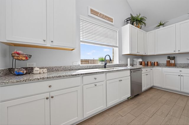1141 Imperial Ranch Way, Dayton, TX 77535