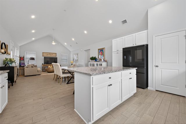 1141 Imperial Ranch Way, Dayton, TX 77535