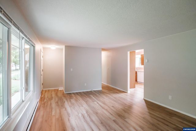 4842 Lone Oak Rd SE, Salem, OR 97302