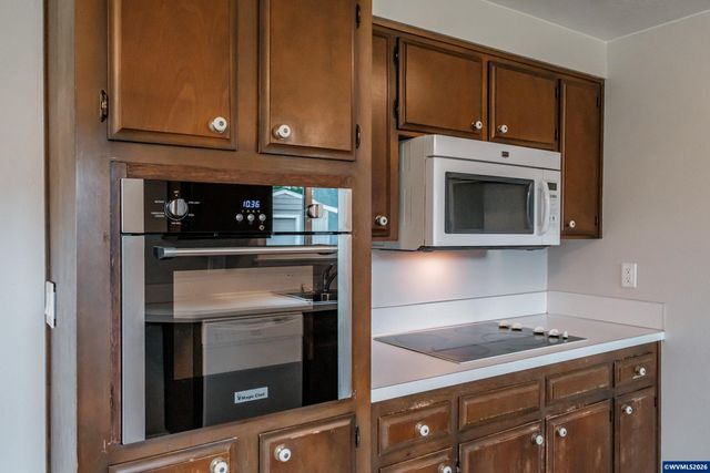 4842 Lone Oak Rd SE, Salem, OR 97302