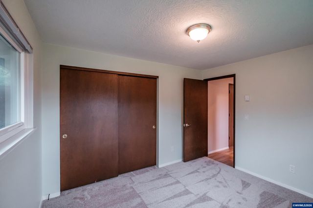 4842 Lone Oak Rd SE, Salem, OR 97302