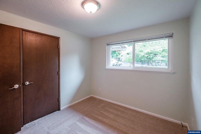 4842 Lone Oak Rd SE, Salem, OR 97302