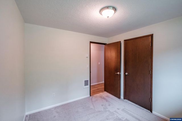 4842 Lone Oak Rd SE, Salem, OR 97302