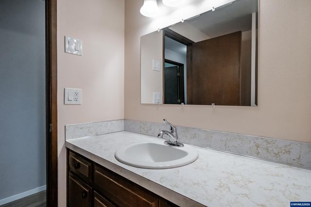 4842 Lone Oak Rd SE, Salem, OR 97302