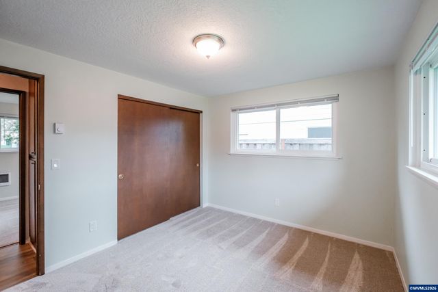 4842 Lone Oak Rd SE, Salem, OR 97302