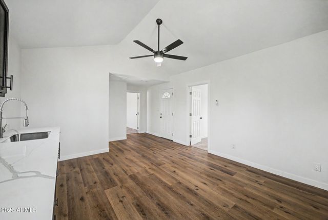 1147 E FLYNN Lane, Phoenix, AZ 85014