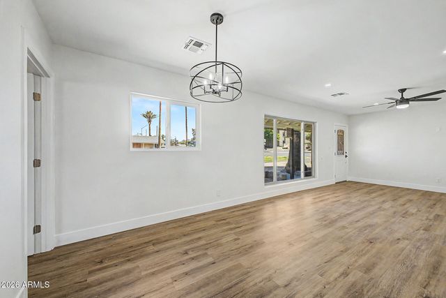 1147 E FLYNN Lane, Phoenix, AZ 85014