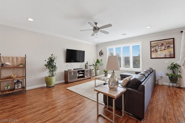 10043 Fletcher Peak Avenue, Las Vegas, NV 89178