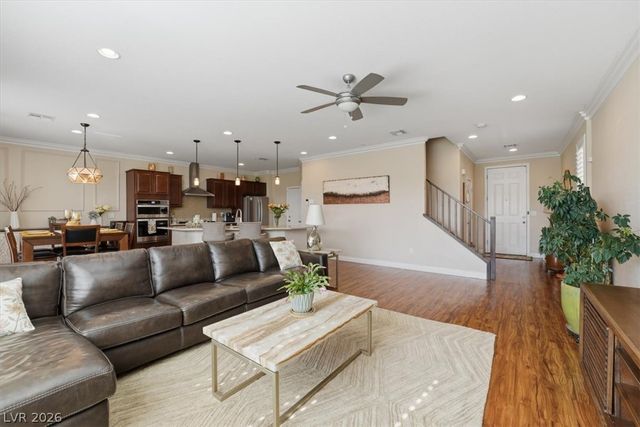 10043 Fletcher Peak Avenue, Las Vegas, NV 89178