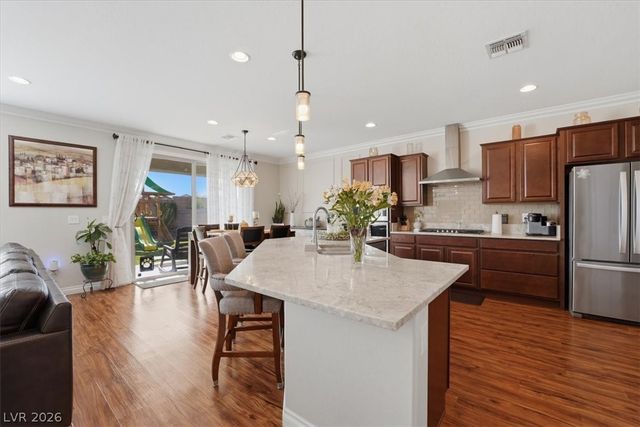 10043 Fletcher Peak Avenue, Las Vegas, NV 89178