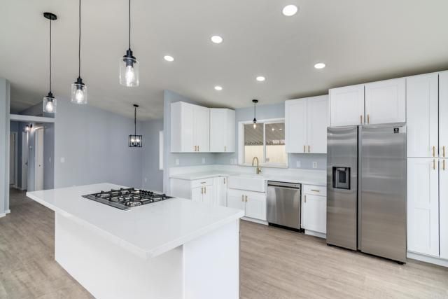 35 Parkwood Lane, Oceanside, CA 92054