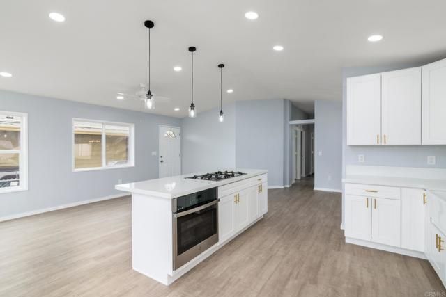 35 Parkwood Lane, Oceanside, CA 92054