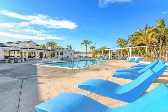 35 Parkwood Lane, Oceanside, CA 92054