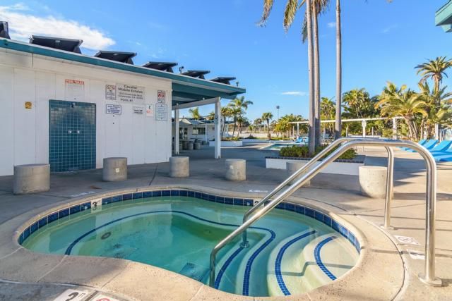 35 Parkwood Lane, Oceanside, CA 92054