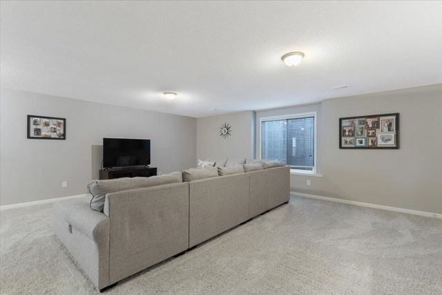 10300 W JEWELL CIRCLE, Wichita, KS 67209