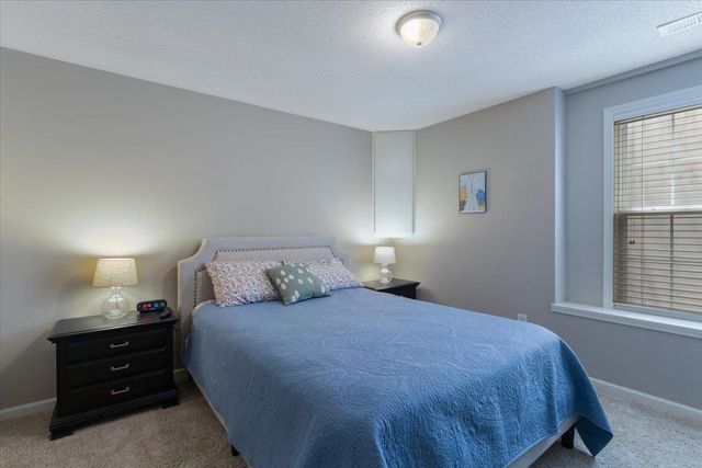 10300 W JEWELL CIRCLE, Wichita, KS 67209