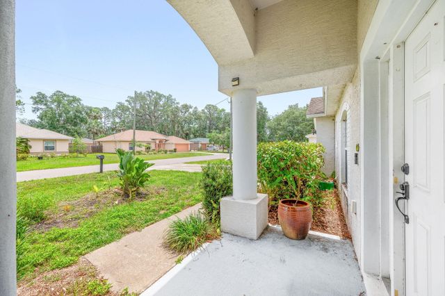 17 Porter Lane, Palm Coast, FL 32164