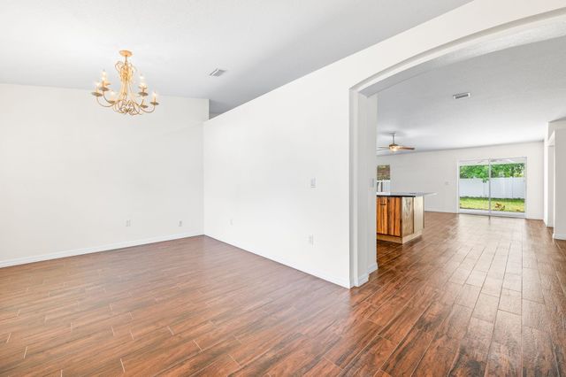 17 Porter Lane, Palm Coast, FL 32164