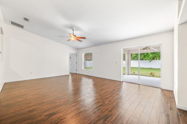 17 Porter Lane, Palm Coast, FL 32164