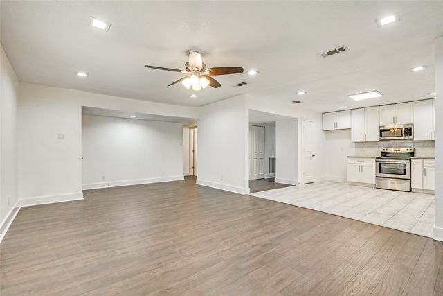 310 Thistle Drive, Garland, TX 75043
