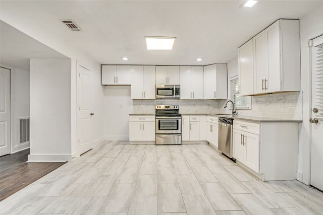 310 Thistle Drive, Garland, TX 75043