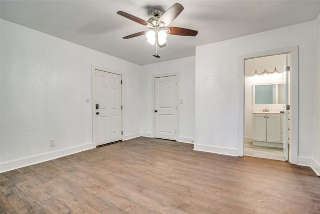 310 Thistle Drive, Garland, TX 75043