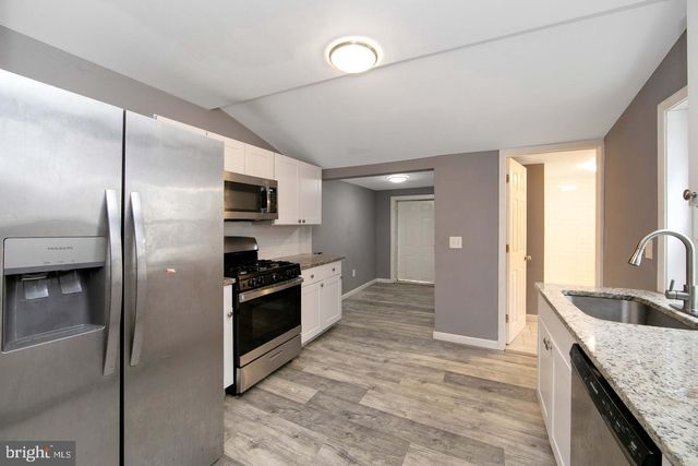 133 E FEDERAL ST, Burlington, NJ 08016