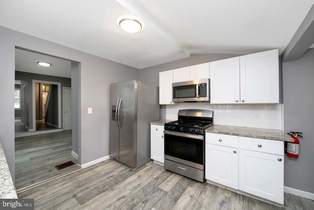 133 E FEDERAL ST, Burlington, NJ 08016