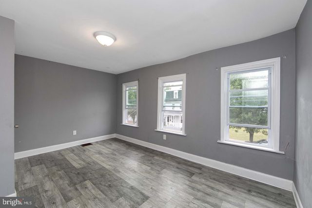 133 E FEDERAL ST, Burlington, NJ 08016