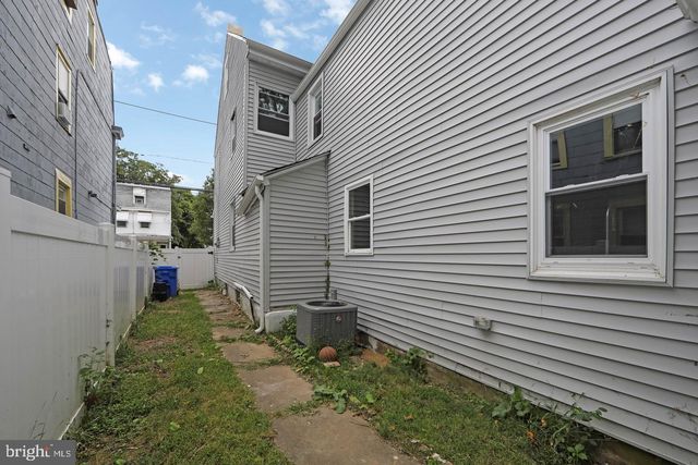 133 E FEDERAL ST, Burlington, NJ 08016