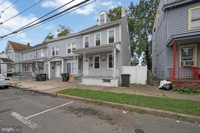 133 E FEDERAL ST, Burlington, NJ 08016