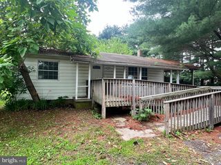 1506 MCKEE RD, Dover, DE 19904