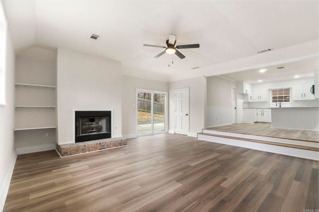 1702 Lynnwood Drive, Benton, AR 72015