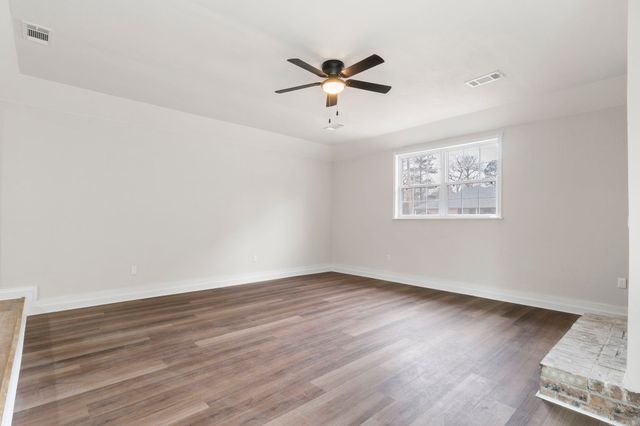 1702 Lynnwood Drive, Benton, AR 72015