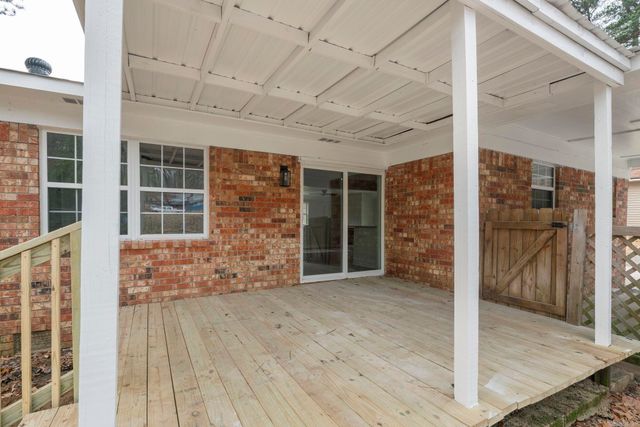 1702 Lynnwood Drive, Benton, AR 72015