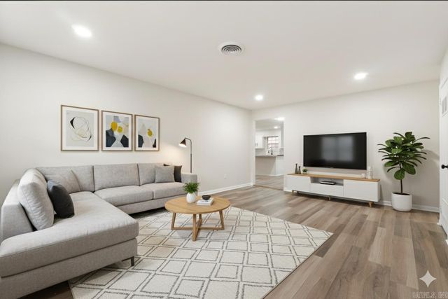 1702 Lynnwood Drive, Benton, AR 72015