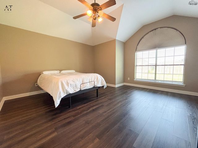 1104 HERITAGE ROAD, Burkburnett, TX 76354