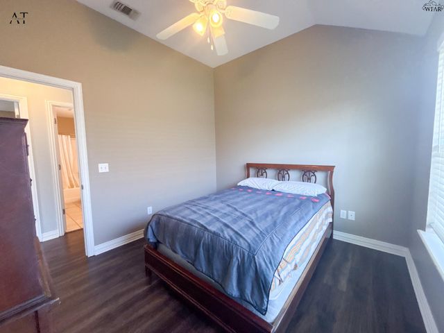1104 HERITAGE ROAD, Burkburnett, TX 76354