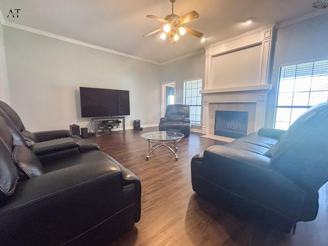 1104 HERITAGE ROAD, Burkburnett, TX 76354