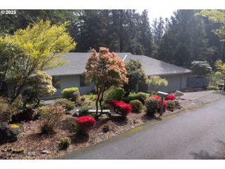 5 WOODTHRUSH Ln, Gleneden Beach, OR 97388