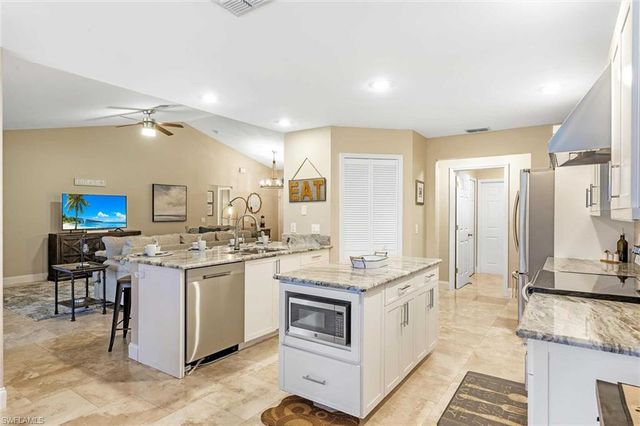 1026 SE 30th ST, Cape Coral, FL 33904
