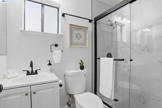 342 342 Stacey Cmn, Fremont, CA 94539