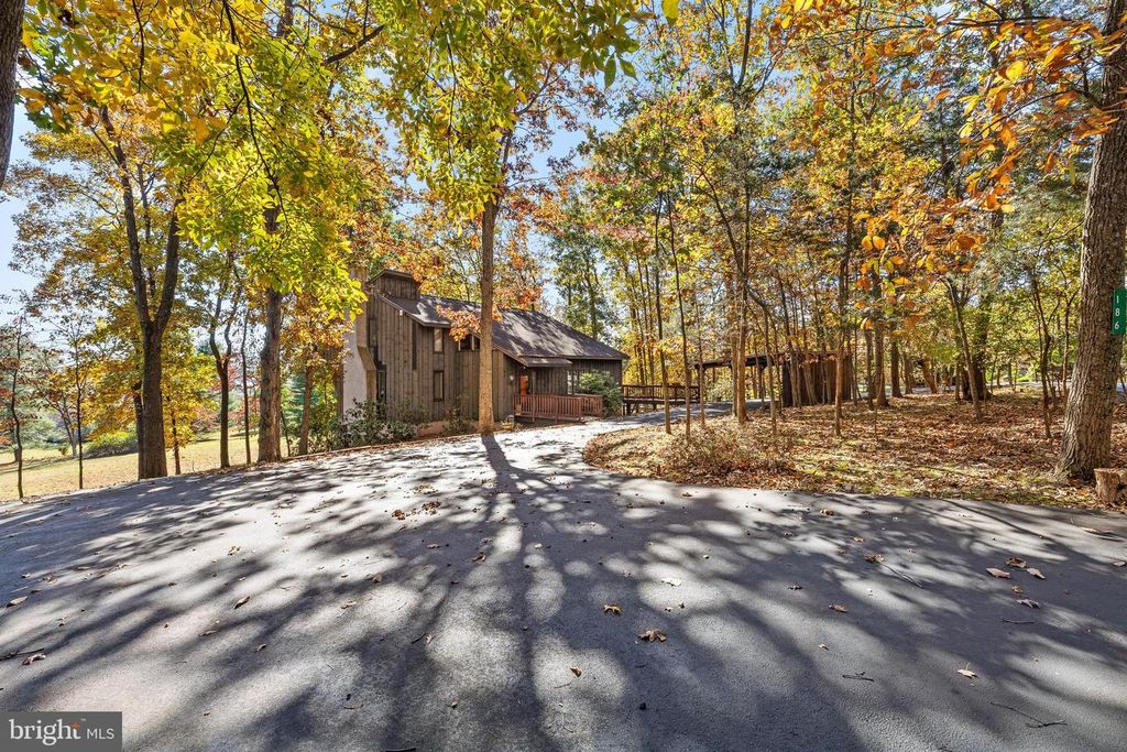 186 MAUGERS MILL RD, Pottstown, PA 19464