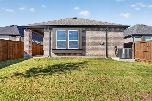 2348 Clearwater Way, Royse City, TX 75189
