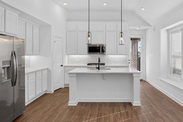 2348 Clearwater Way, Royse City, TX 75189