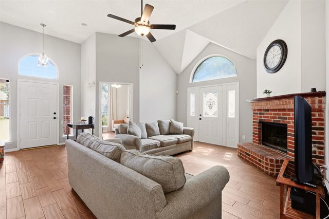 1714 Northampton Drive, Rowlett, TX 75089