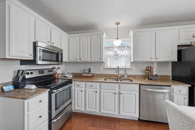 351 W Skylark Street, Gardner, KS 66030