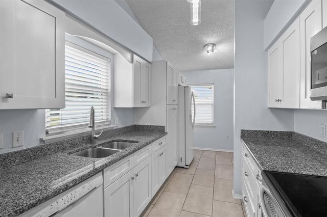 8 SAINT KITTS CIRCLE, Winter Haven, FL 33884