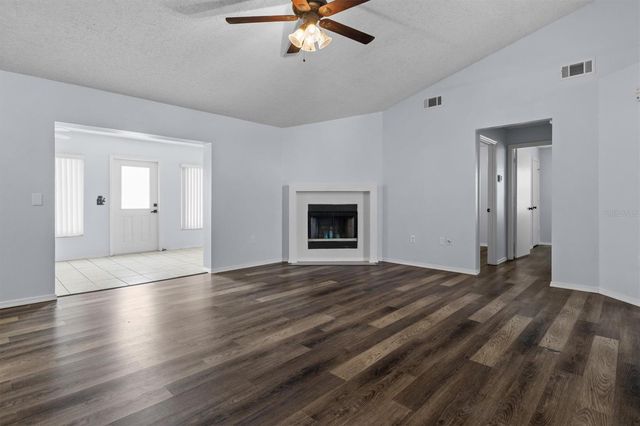 8 SAINT KITTS CIRCLE, Winter Haven, FL 33884